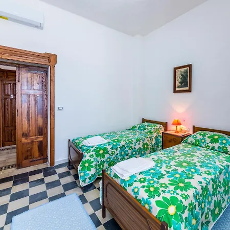 Beb San Nicola Bed & Breakfast *